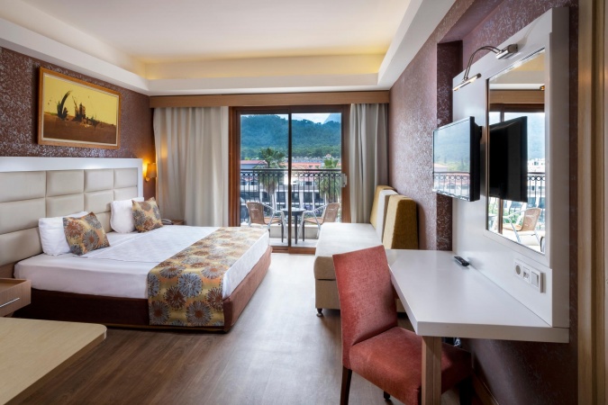 Comfort Kara Manzaralı 